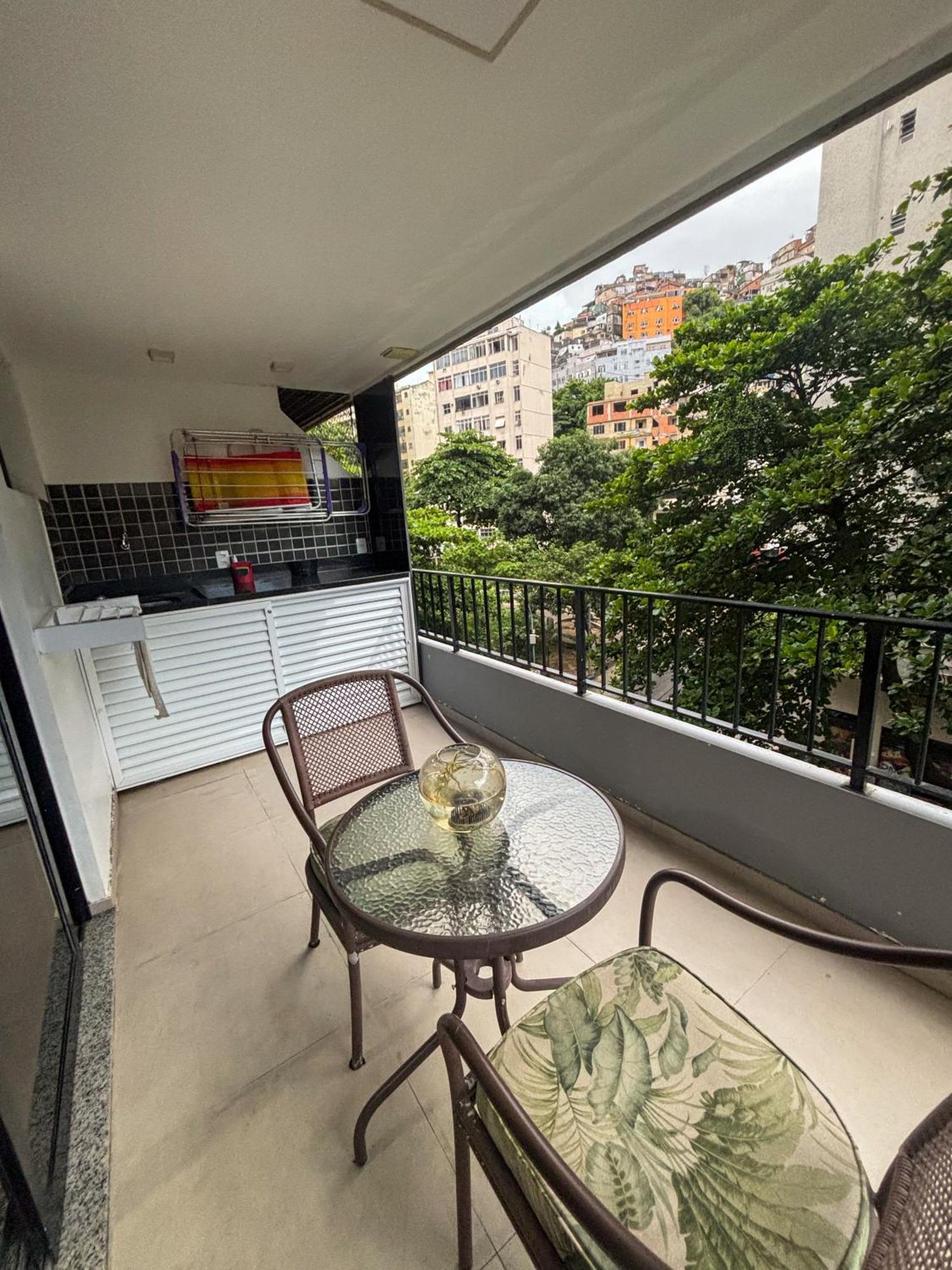Apartment Perto Da C Vaga E Arrumadeira E Janelas Anti Ruidos